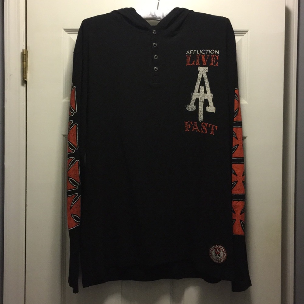 Men’s Affliction hooded t-shirt XL